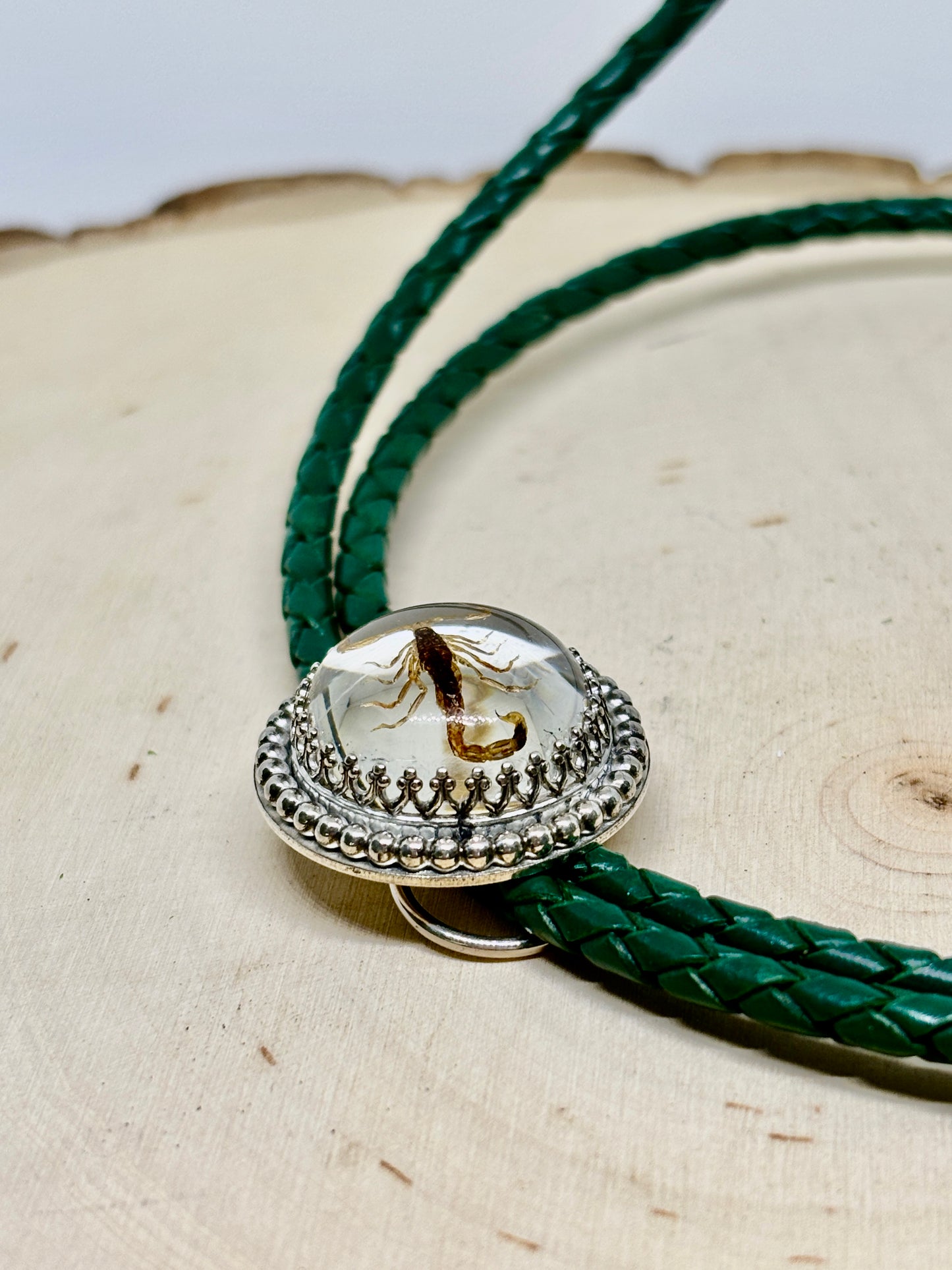 Scorpion Bolo